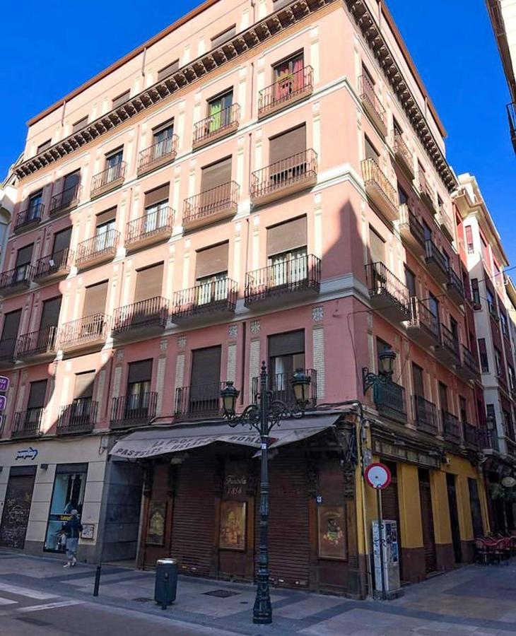 Az The Old Town Hostel - Coliving Zaragoza Bagian luar foto