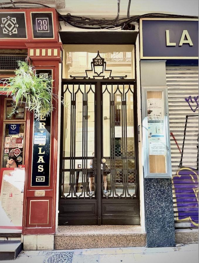 Az The Old Town Hostel - Coliving Zaragoza Bagian luar foto