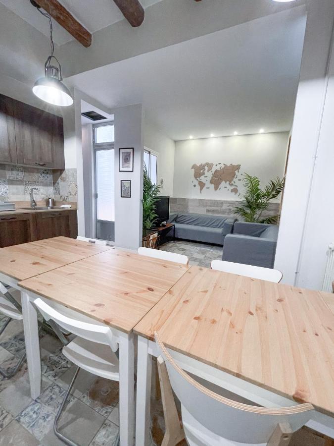 Az The Old Town Hostel - Coliving Zaragoza Bagian luar foto